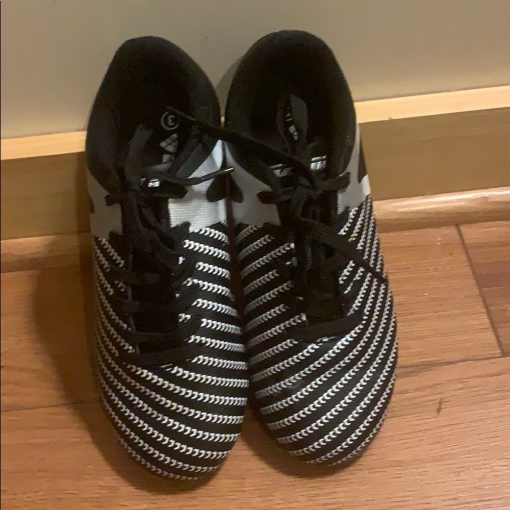 Soccer cleats